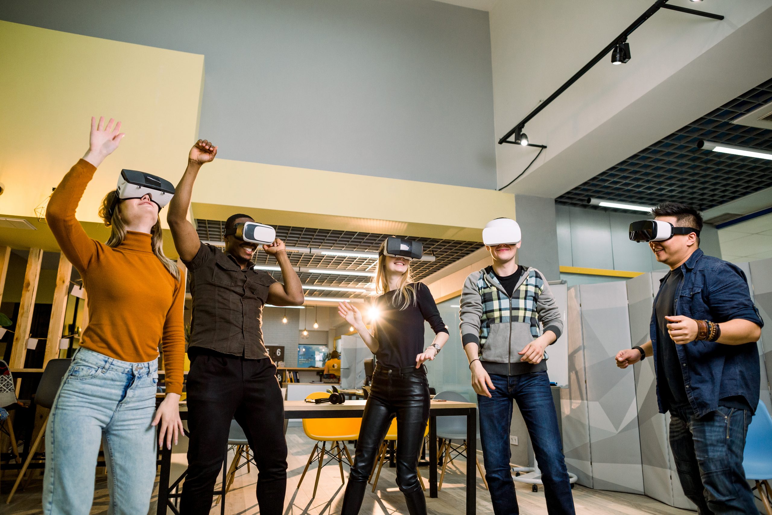 Team building con tecnología: actividades digitales innovadoras para equipos empresariales