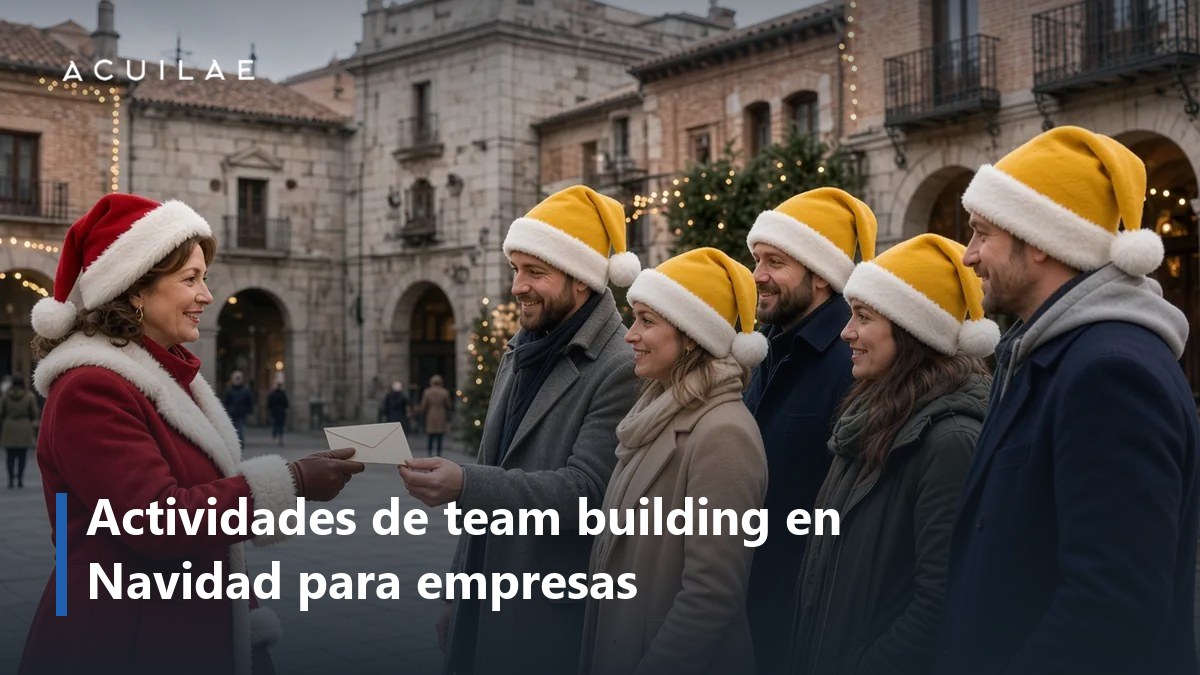 Actividades de team building en Navidad: equipo con gorros navideños recibiendo una pista en una plaza